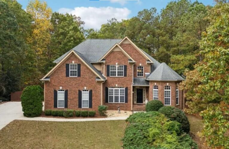 Por qué el rapero Snoop Doog puso en venta su casa a un precio inexplicable