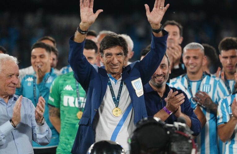 Costas: entre Blanco, Milito y las elecciones