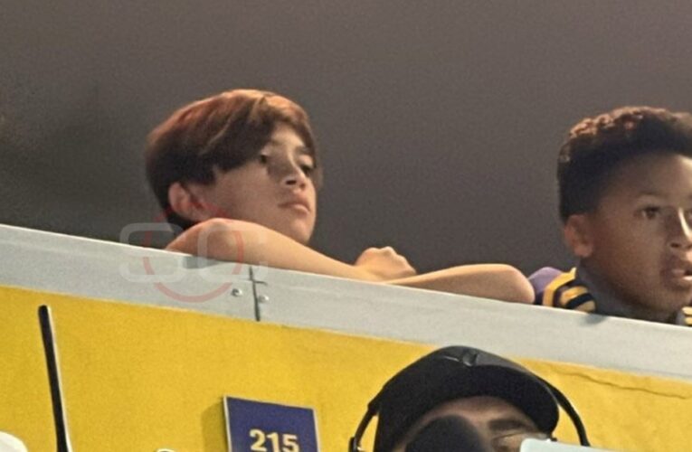Thiago Messi presente en la Bombonera para ver a Boca