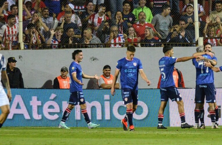 Video: el gol en contra de Vélez contra Unión que deja la Liga abierta