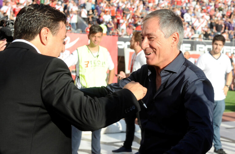 Holan cambia: la probable formación de Central para enfrentar a River con un ausente de peso