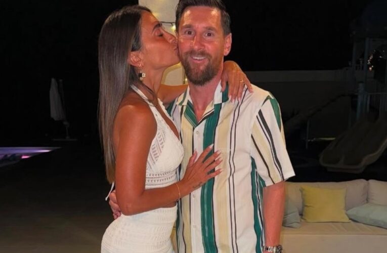 La romántica foto con la que Lionel Messi y Antonela Roccuzzo le dieron la bienvenida al 2025