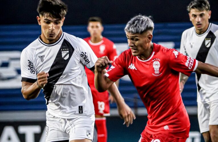 Huracán le ganó a Danubio con debut goleador de Tissera