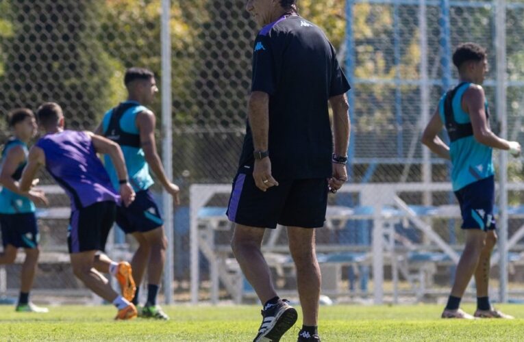 Los 11 que probó Costas en al formación de Racing para recibir a Belgrano