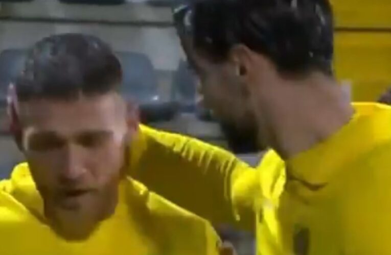 Video: lo insultaron sus hinchas y se fue llorando de la cancha