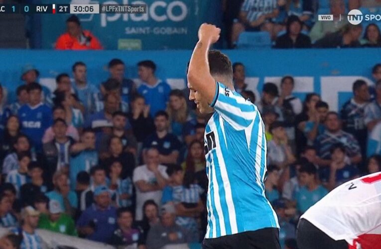 Juanfer Quintero decidió no viajar a la pretemporada y creció su conflicto con Racing
