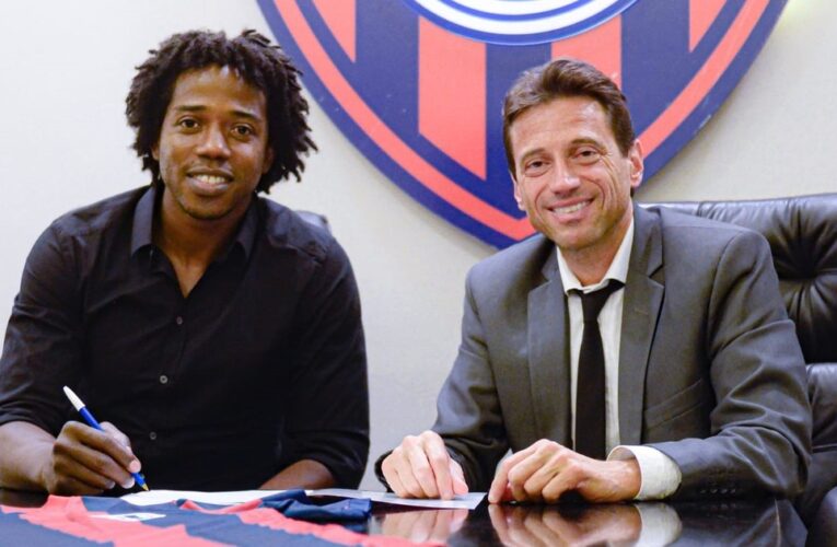 La Roca Sánchez fue presentado como manager en el primer entrenamiento de San Lorenzo
