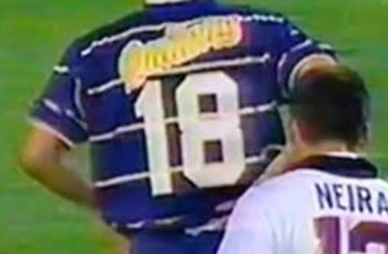 Debate viral: quién fue el dueño de la camiseta de Boca que usó el líder de The Strokes en un picado