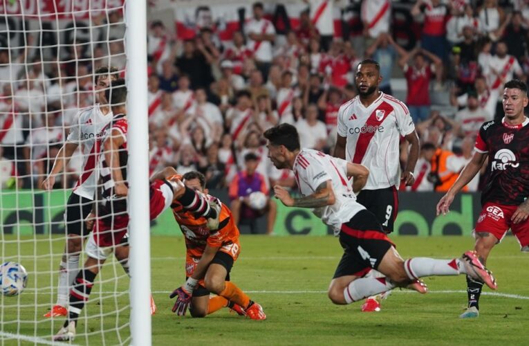 Boca y River: un arranque muy poco galáctico