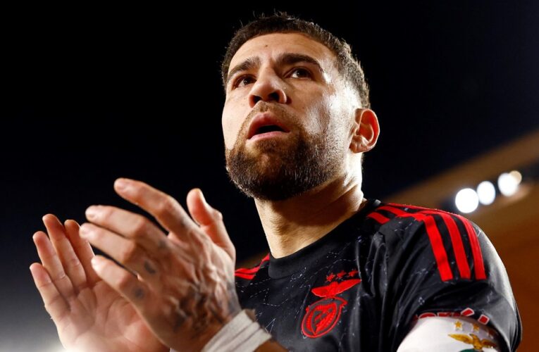 Otamendi titular: Benfica recibe al Barcelona