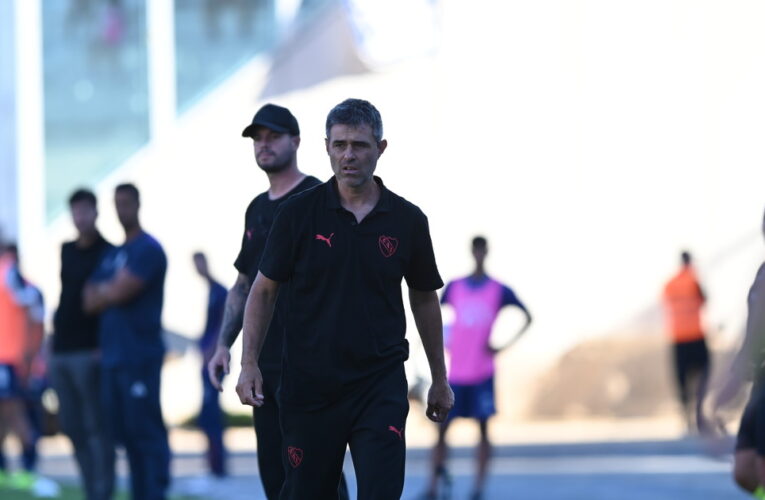 Vaccari, de «Cabral es un distinto» a «nos faltan dos jugadores más»