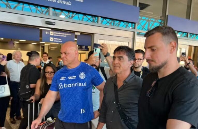 Quinteros llegó a Gremio y espera refuerzos