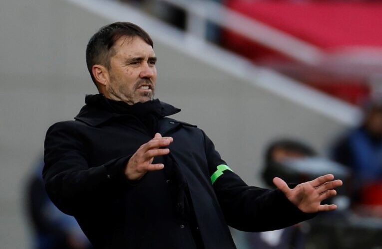El mal momento del Chacho Coudet: su equipo está en zona de descenso y no logra repuntar