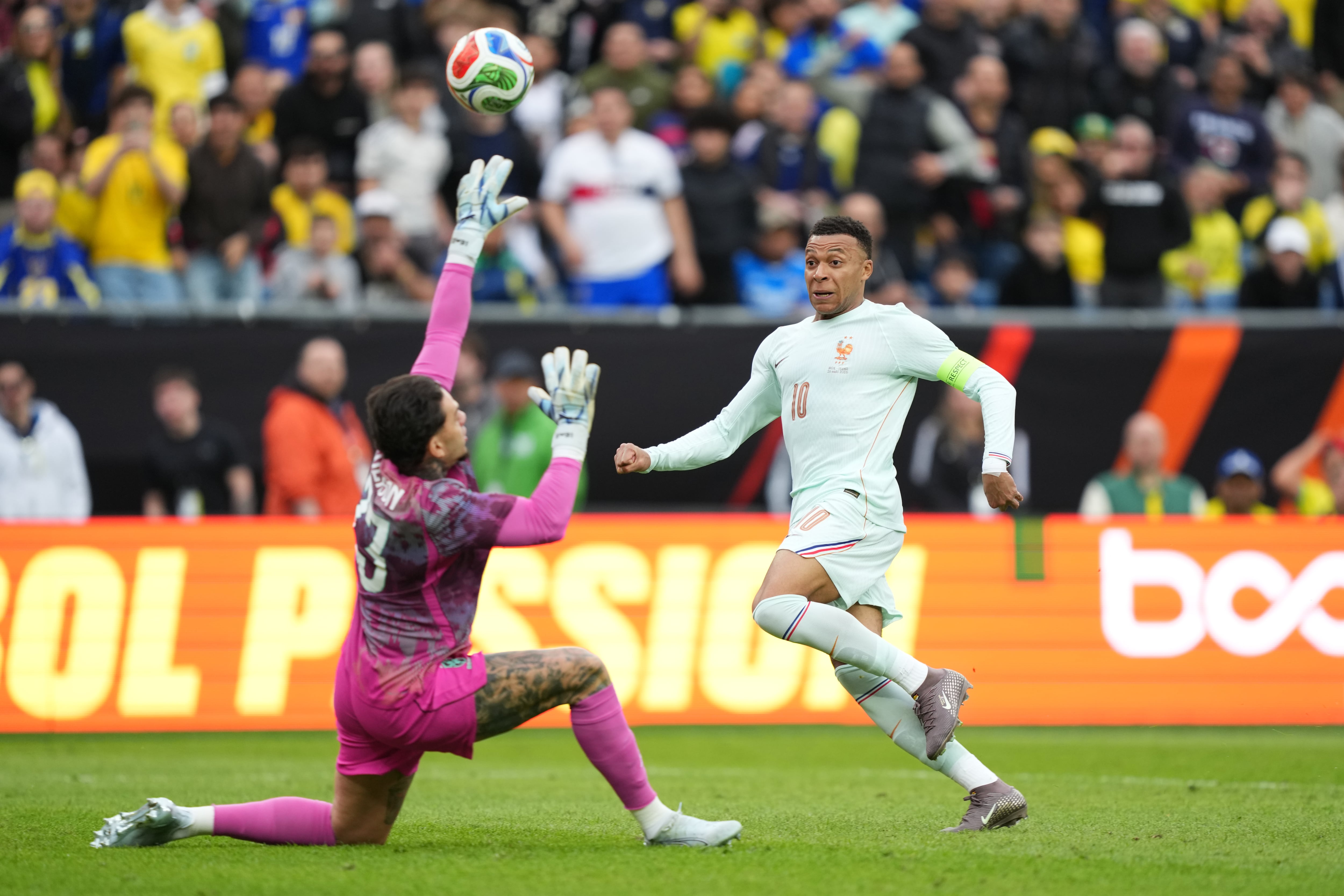Francia le ganó a Brasil 2-1 por los lujos de Mbappé y Ekitiké, en un choque de candidatos de cara al Mundial 2026
