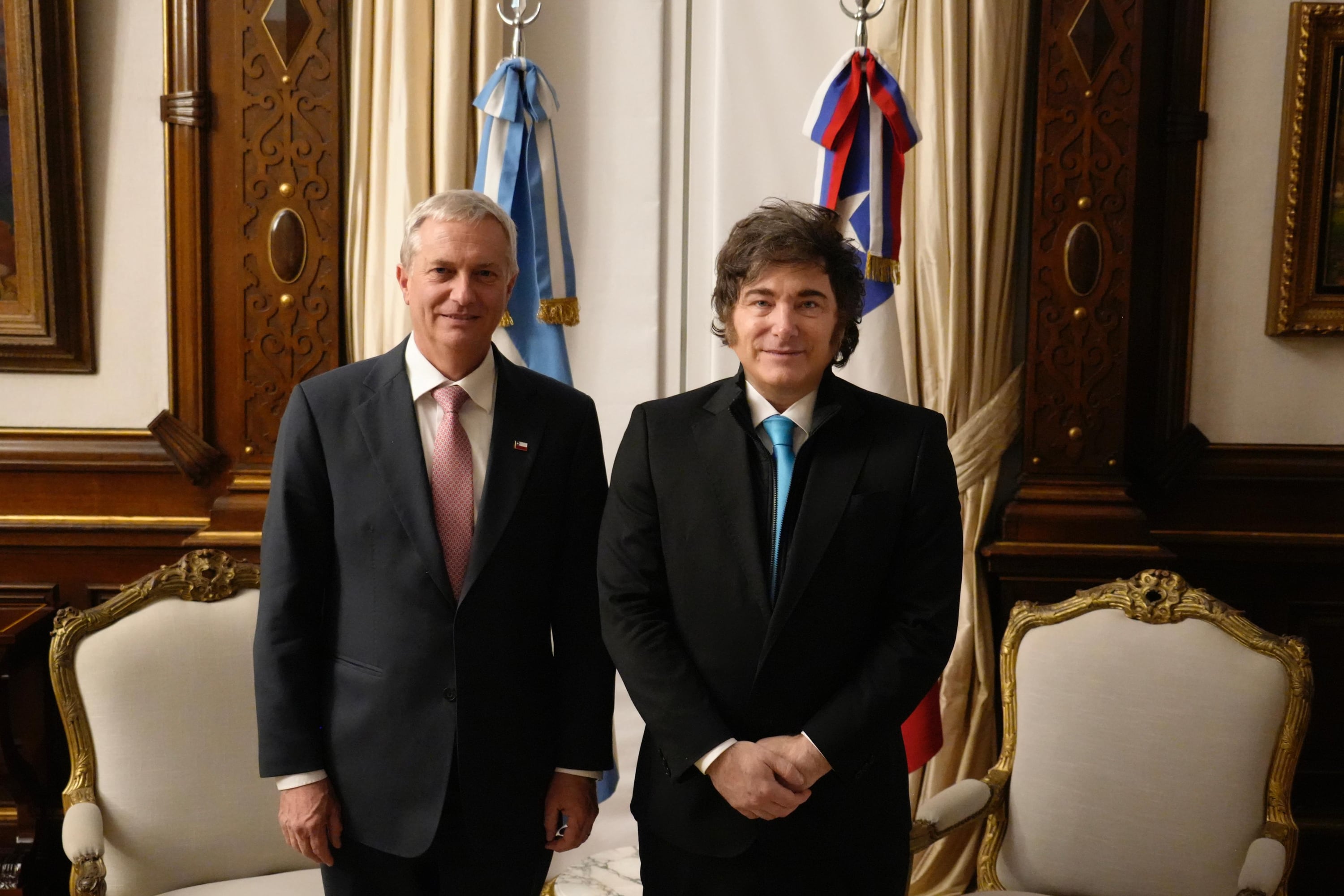 Milei recibe a Kast, en su primer viaje oficial como presidente de Chile, y reúne al gabinete en la Casa Rosada