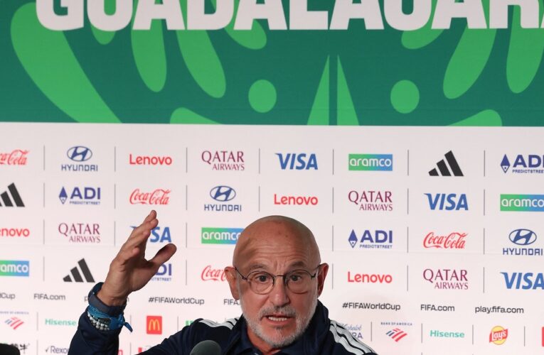 De la Fuente contó de su admiración por Bielsa y lejos de especular: «Solo sé vivir cada día para ganar»